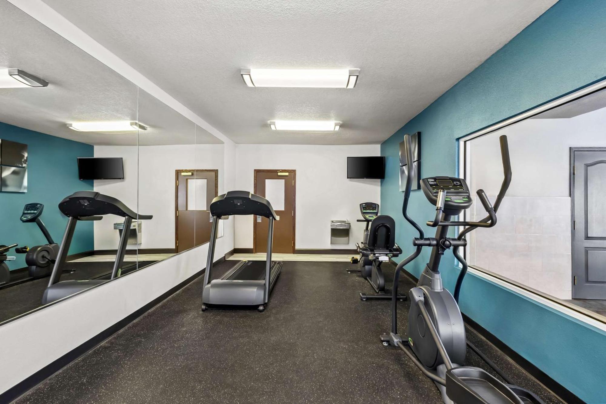 Best Western Fort Wayne Inn & Suites North מראה חיצוני תמונה