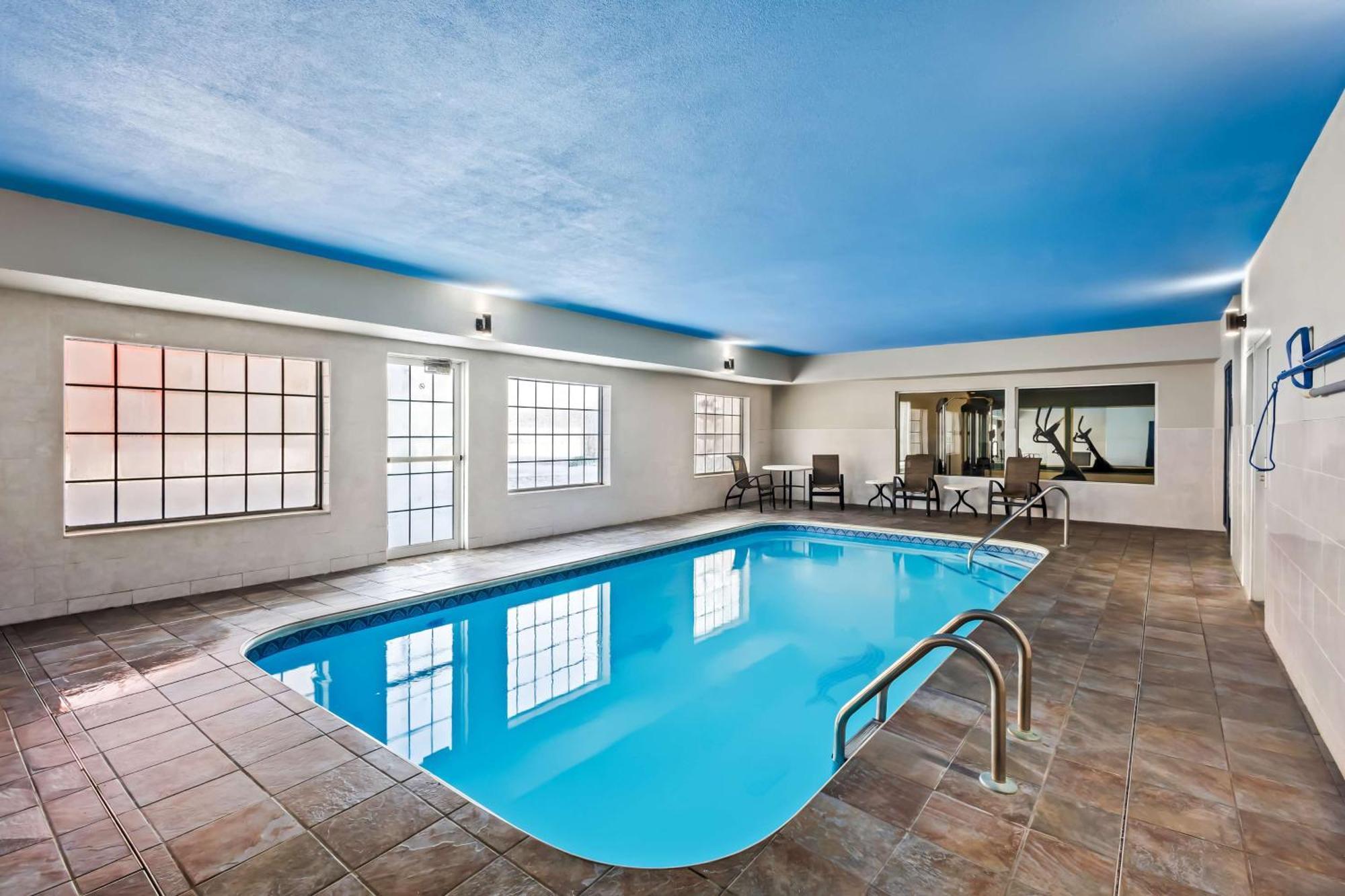 Best Western Fort Wayne Inn & Suites North מראה חיצוני תמונה